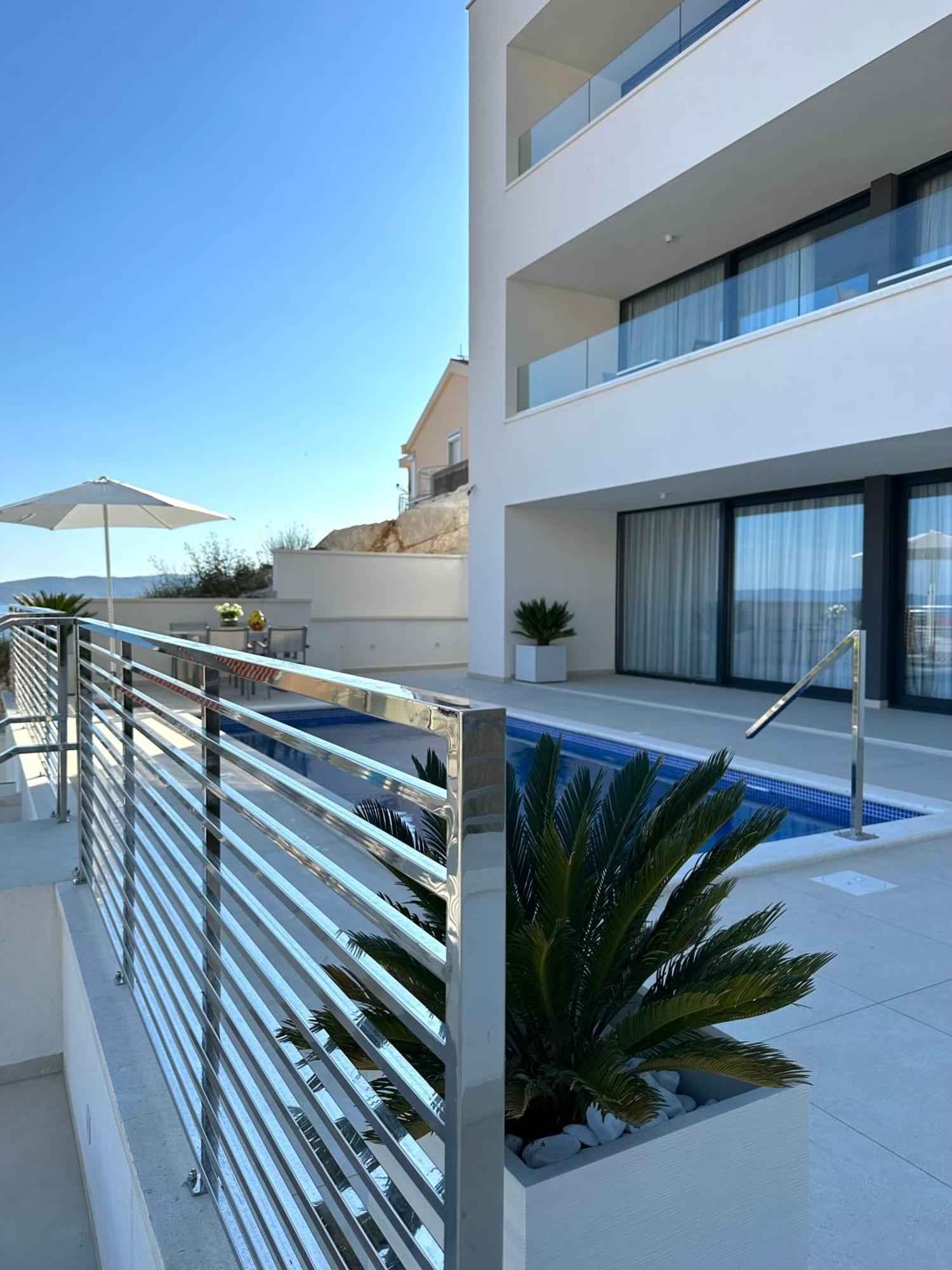 Villa Apartment Danny Baška Voda Extérieur photo