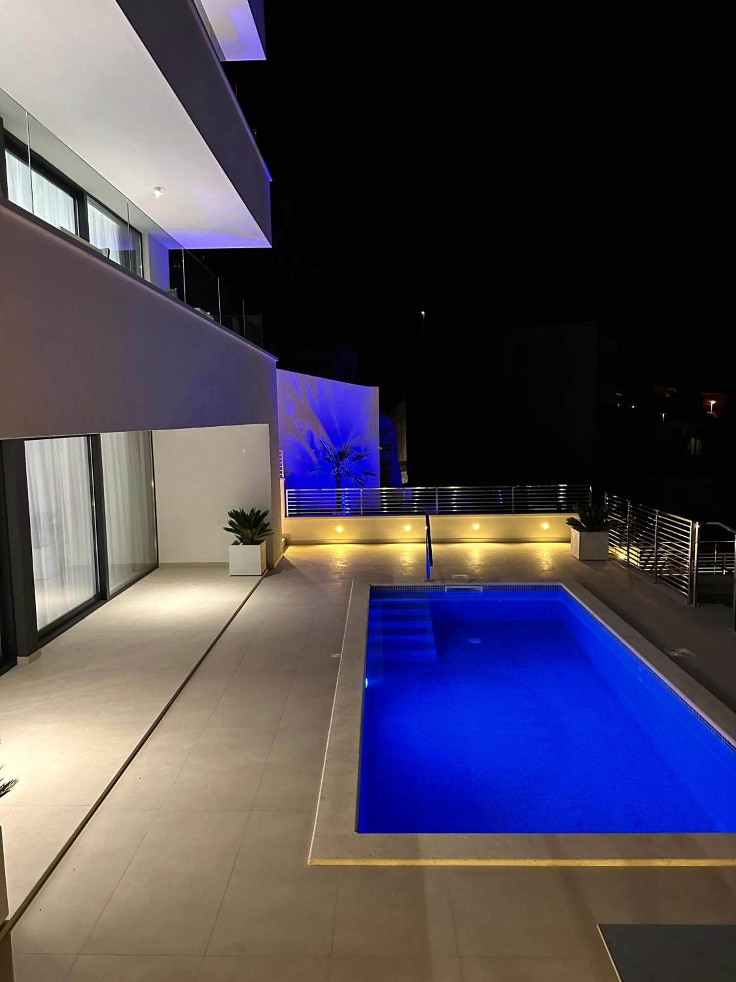Villa Apartment Danny Baška Voda Extérieur photo